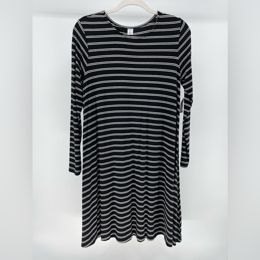 NWT Old Navy Black White Striped Long Sleeve Knit Swing Dress, Women's Medium